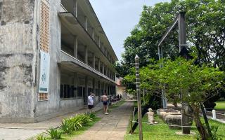 toul-sleng(1).jpg